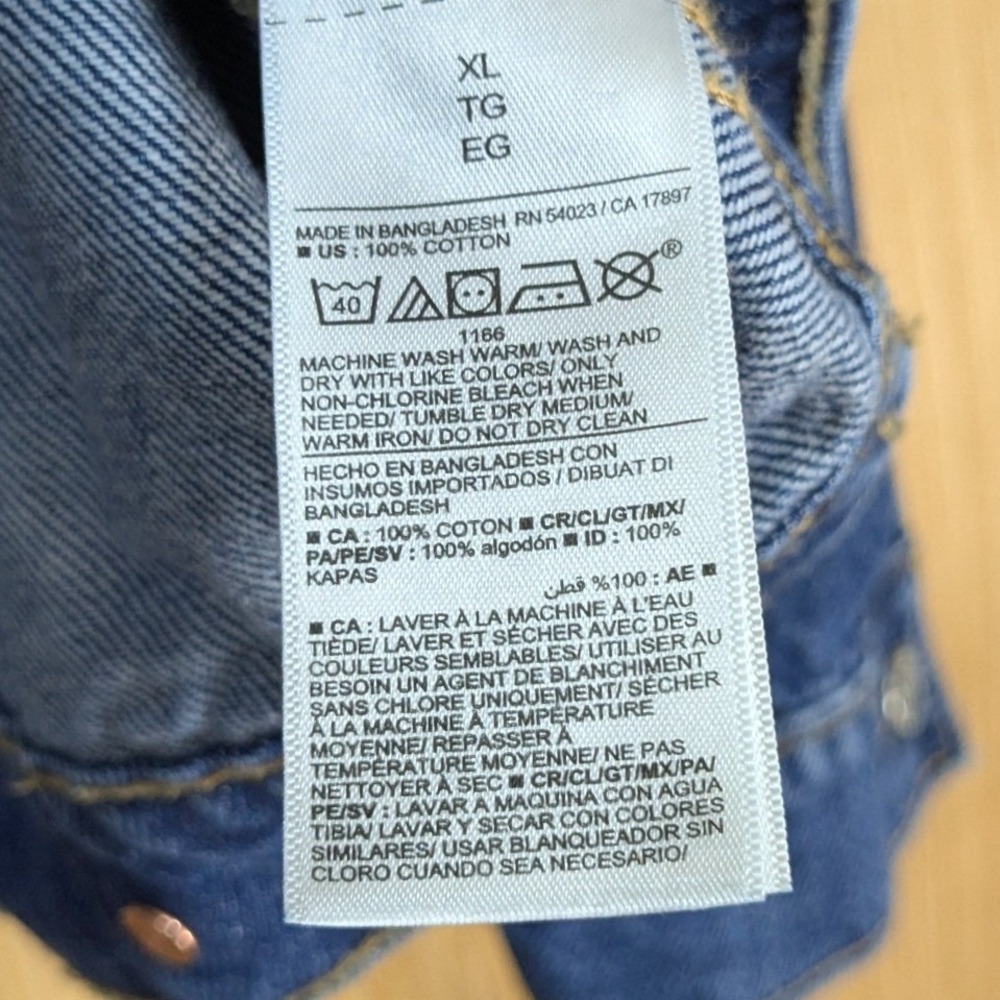 Old Navy Relaxed Classic Dark Wash Denim Jean Jacket XL Trucker Jacket Western - Picture 4 of 7